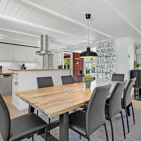 Amazing In Romo With Kitchen Rømø Kirkeby